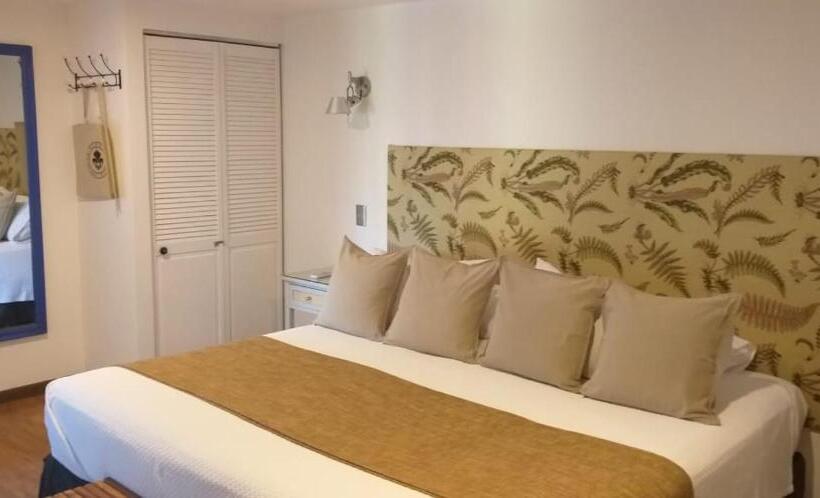 펜션 Boutique La Perouse