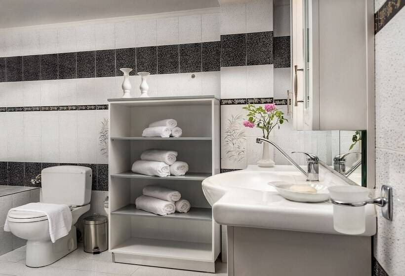 Пансион Callista Luxury Residences