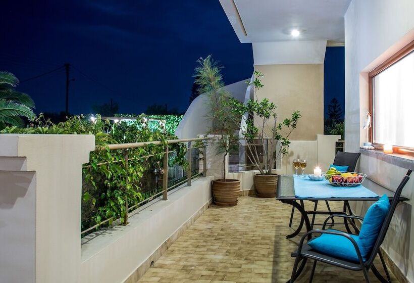 Пансион Callista Luxury Residences