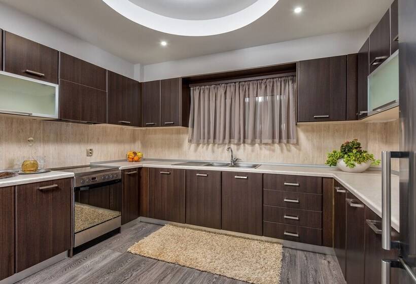 Пансион Callista Luxury Residences