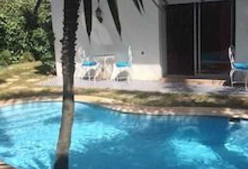 پانسیون Carré Français De Casablanca