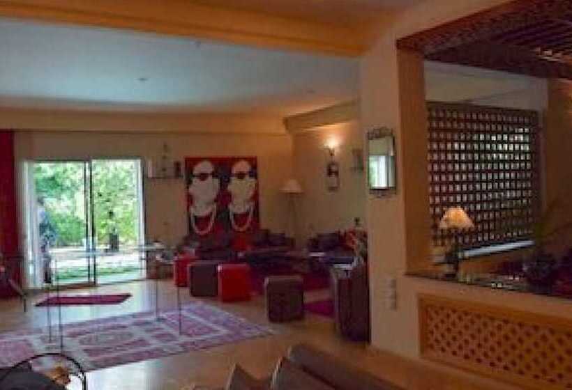 پانسیون Carré Français De Casablanca