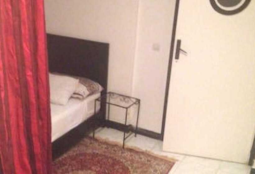 پانسیون Carré Français De Casablanca