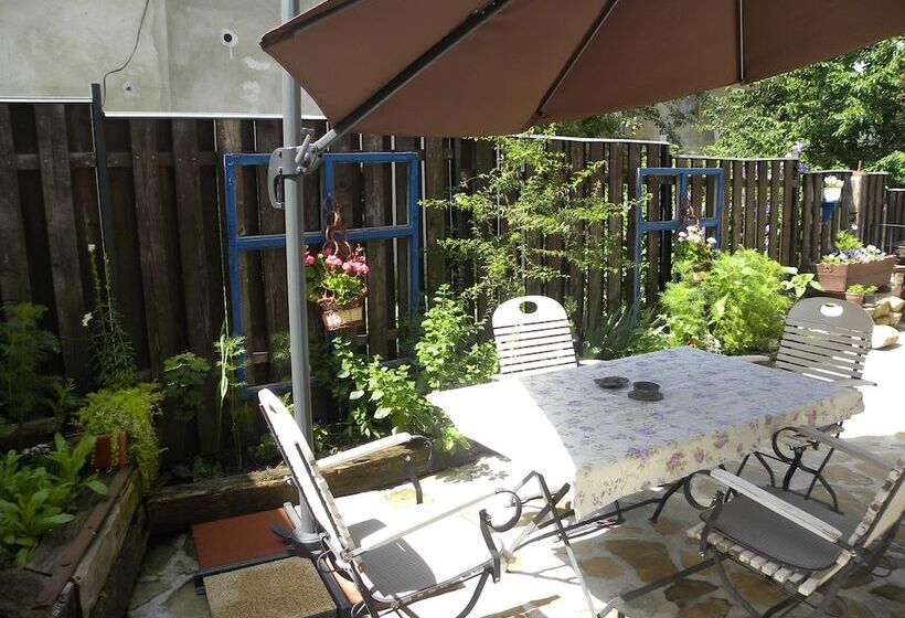 פנסיון Casa Bertha