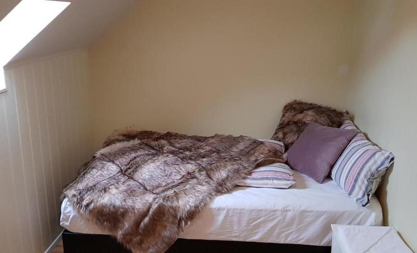 پانسیون Eldstó Art Café Guesthouse