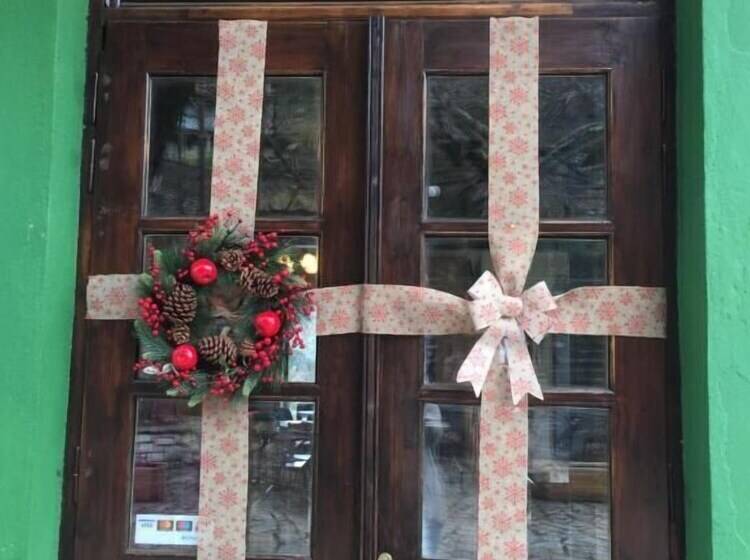 פנסיון Helidona