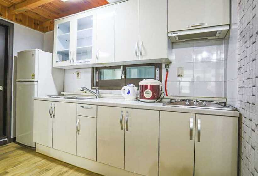 بنسيون Kyung Po Stone Valley