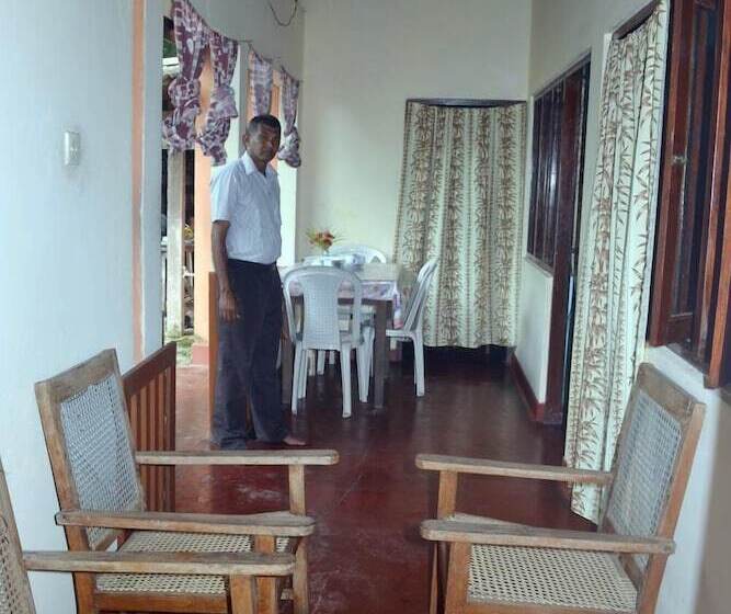 פנסיון Lali S Hikkaduwa Homestay