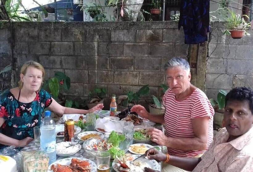 膳宿费 Prasad Suomi Villa