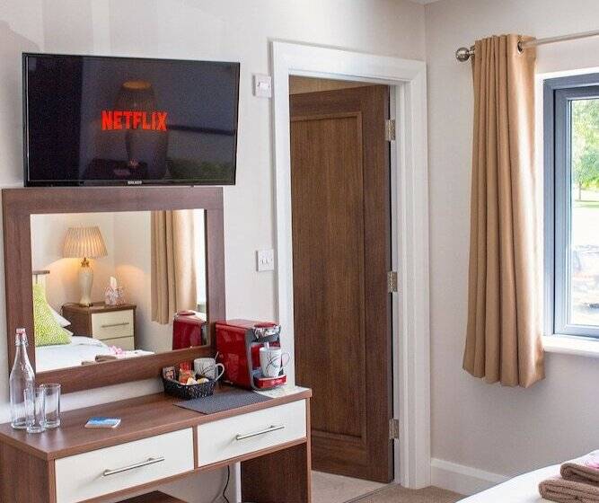 פנסיון Taim Lodge