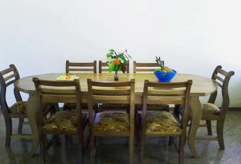 پانسیون Twitter Paradise Guest House