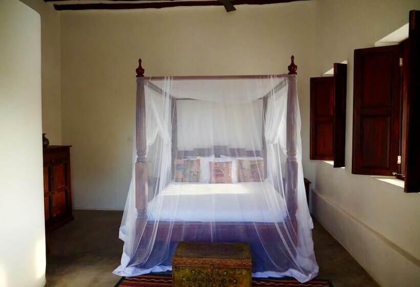 膳宿费 Ulani Lodge