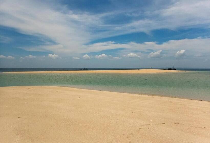 膳宿费 Ulani Lodge