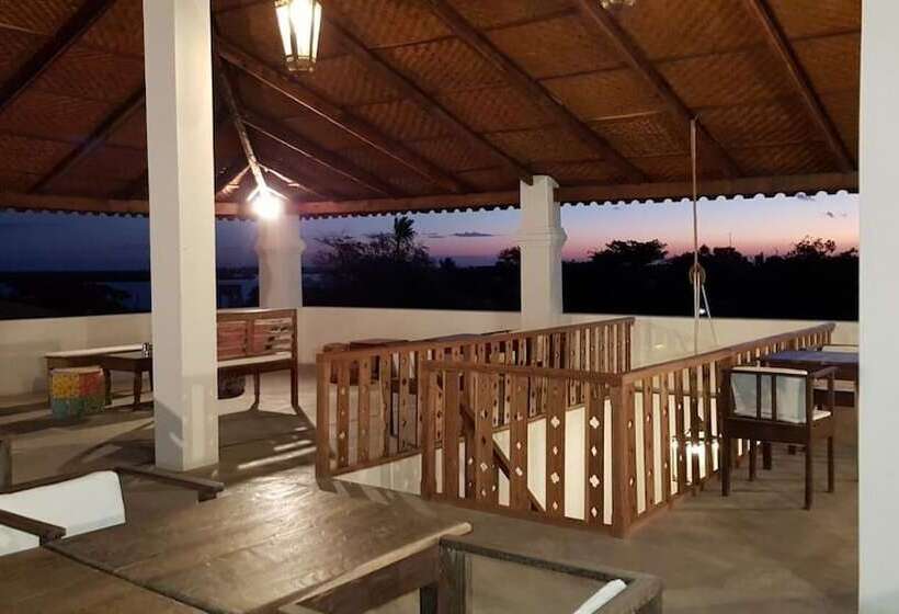 膳宿费 Ulani Lodge