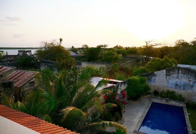 膳宿费 Ulani Lodge