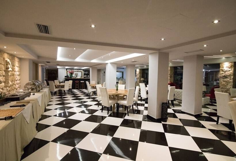 Aianteion Bay Luxury Hotel & Suites