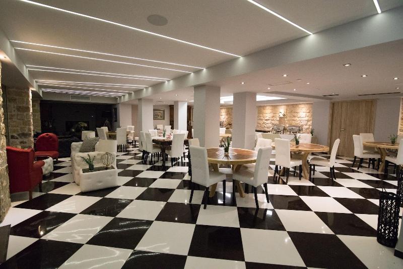 Aianteion Bay Luxury Hotel & Suites