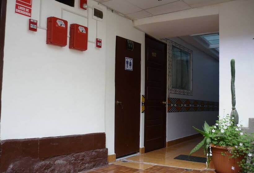 هاستل Casa Inn Hostal