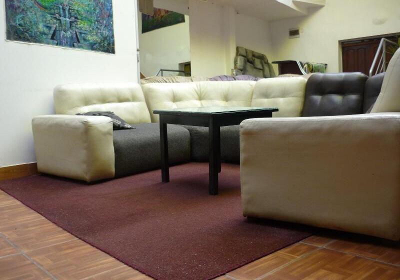 هاستل Casa Inn Hostal