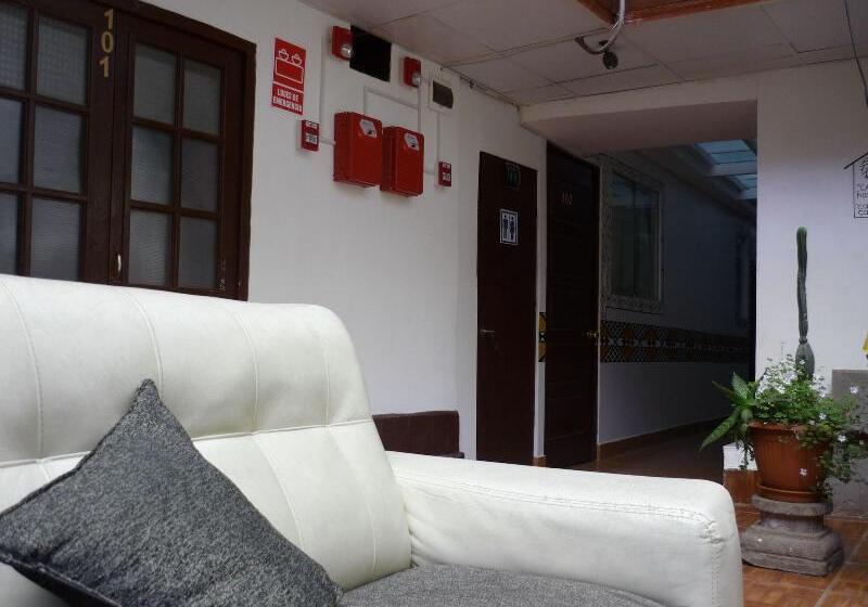 هاستل Casa Inn Hostal