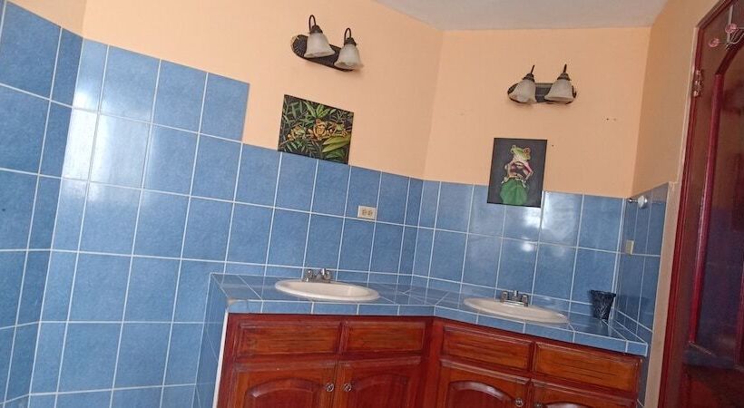 ユースホステル Jungla De Panama