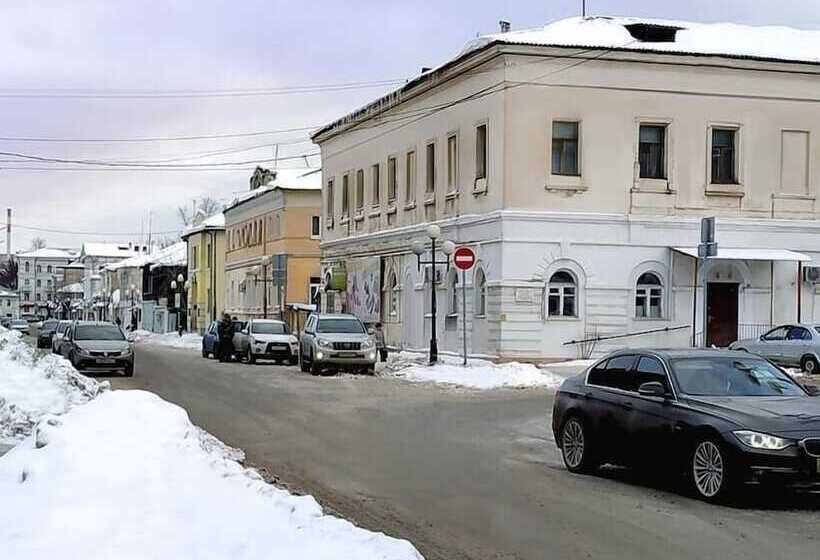 Mini Hotel Club Puteshestvennikov Hostel