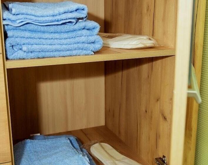 Mini Hotel Club Puteshestvennikov Hostel