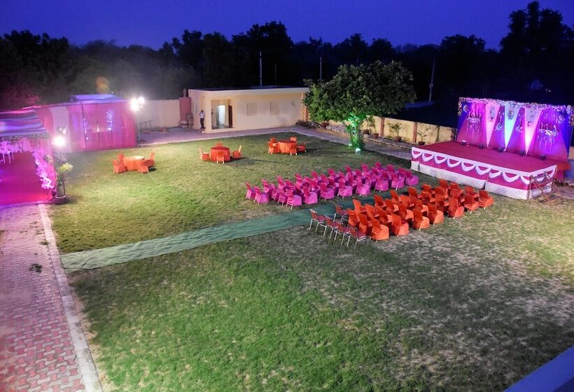 Anand Mahal By Tuma Hotels