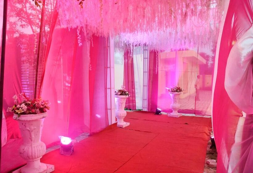 Anand Mahal By Tuma Hotels