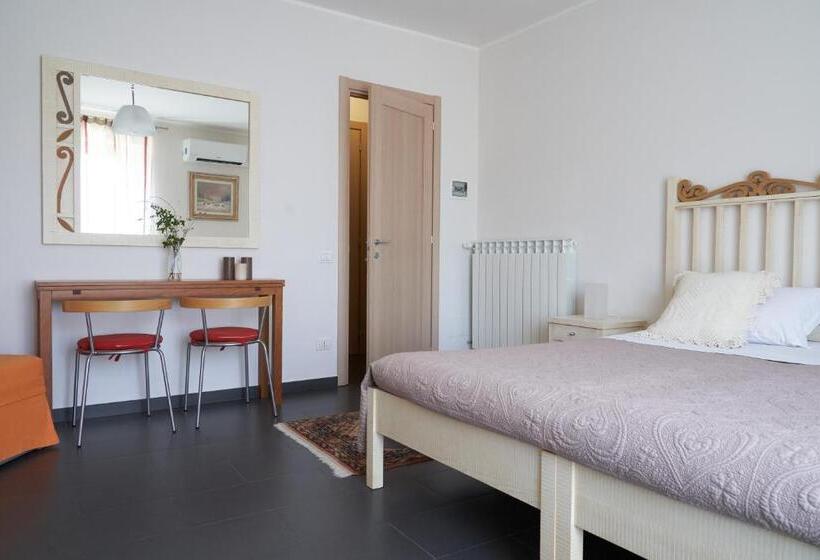 민박 Affittacamere La Piazzetta