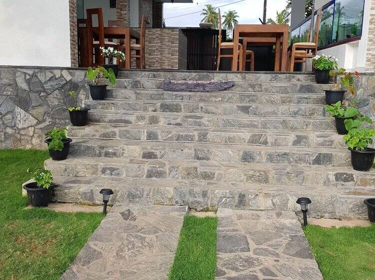 مبيت وإفطار Amber House Lanka