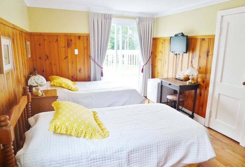 مبيت وإفطار Cavendish Breeze Inn