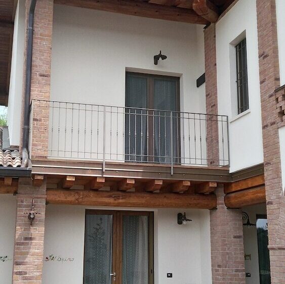 مبيت وإفطار Corte Di Tosina