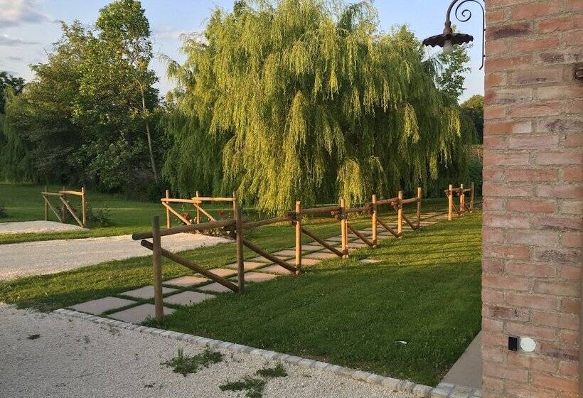 مبيت وإفطار Corte Di Tosina