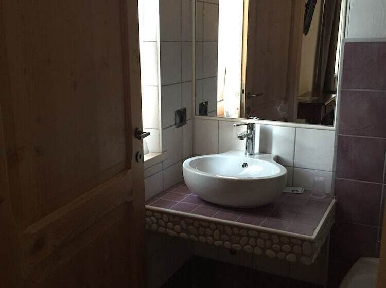 مبيت وإفطار Corte Di Tosina