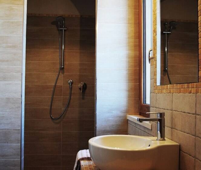 مبيت وإفطار Corte Di Tosina