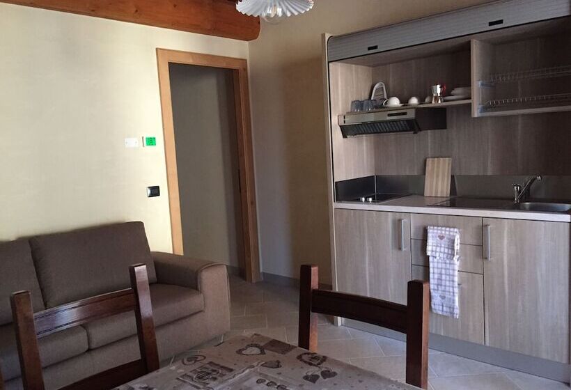 مبيت وإفطار Corte Di Tosina