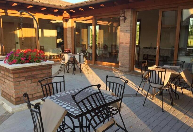 مبيت وإفطار Corte Di Tosina