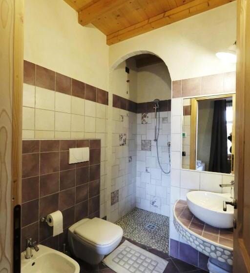 مبيت وإفطار Corte Di Tosina