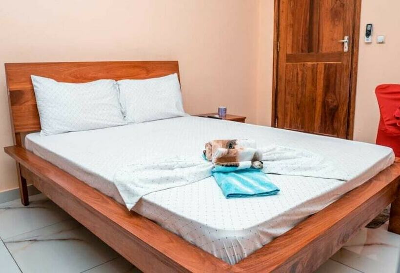 مبيت وإفطار Kansa Hotel, Lda