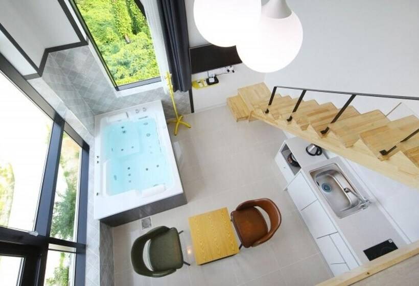 Gangreung Rosepension