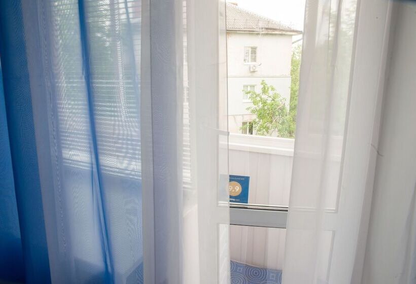 Guest House Seven Nights   Hostel