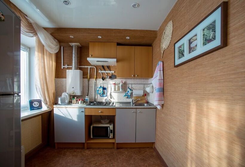 Guest House Seven Nights   Hostel