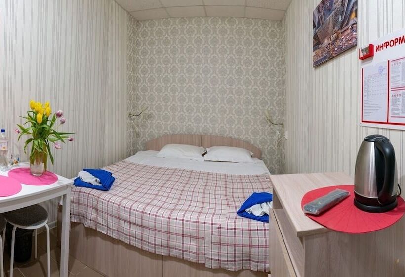 Guest House Seven Nights   Hostel