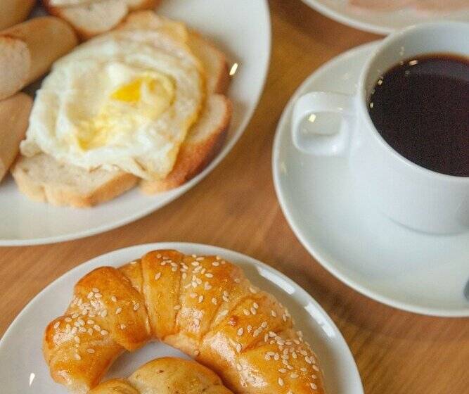 ホテル Eagle House Inn