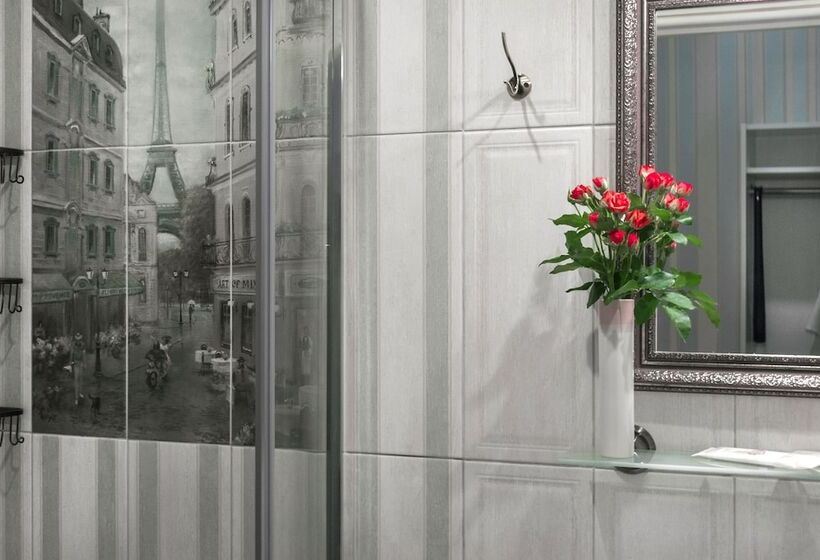 فندق Grand On Kronverkskiy