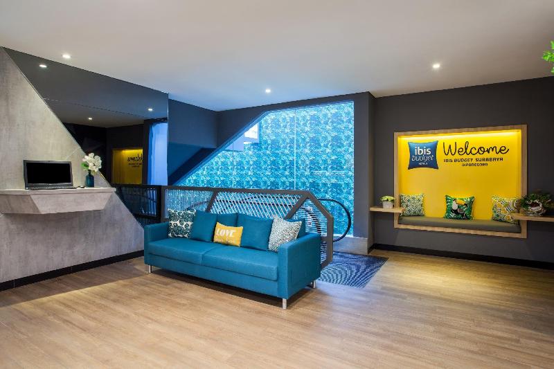 בית מלון כפרי Ibis Budget Surabaya Diponegoro
