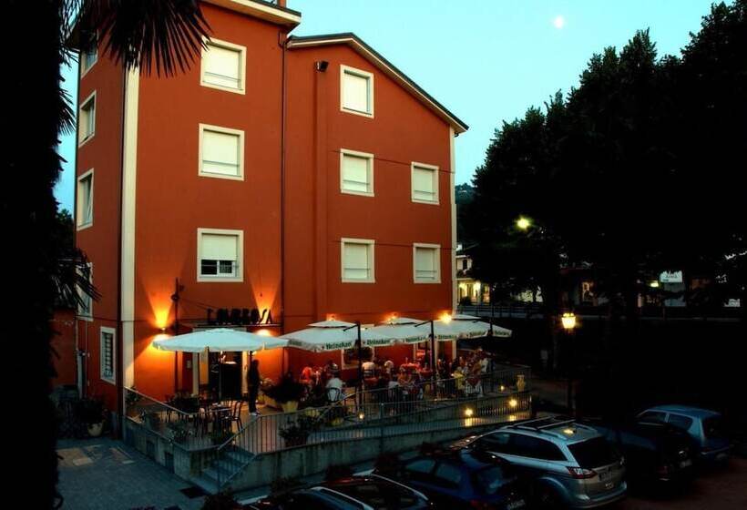 호텔 Locanda L'ombrosa