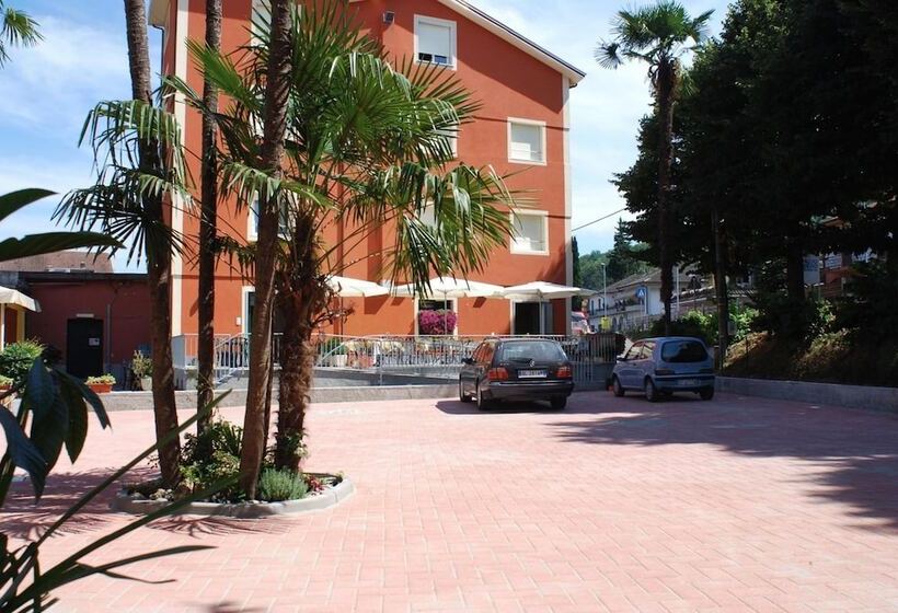 호텔 Locanda L'ombrosa