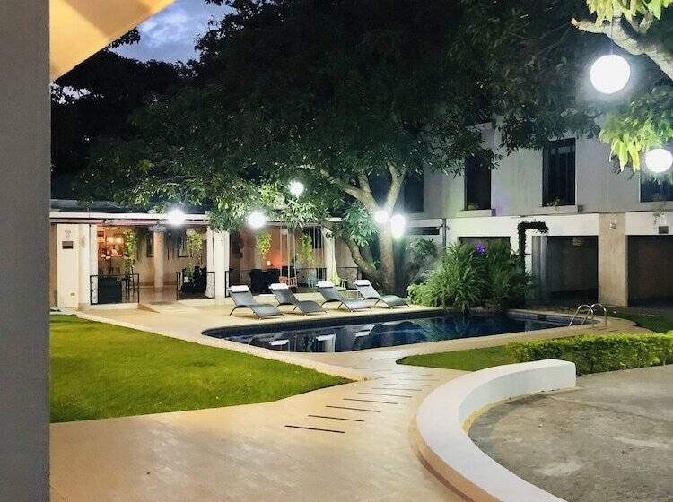 호텔 Mango Airport